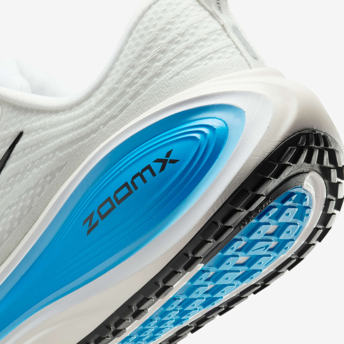 Nike Vomero Plus men's road running shoes - White / Blue Hero - view 5 - HV8150-103