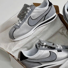 Cortez Petals United Silver - source photo 1 - silver grey shoes with removable lace cover