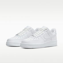 AF1 07 Triple White men's sneakers - pair three-quarter view
