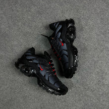AM TN Men's Sneaker product view 3