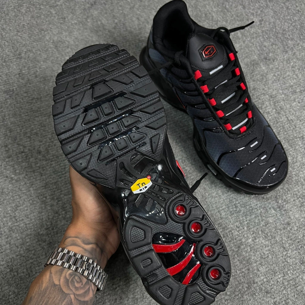 AM TN Men's Sneaker product view 4