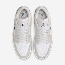 J1 Low Midnight Navy - product view 4