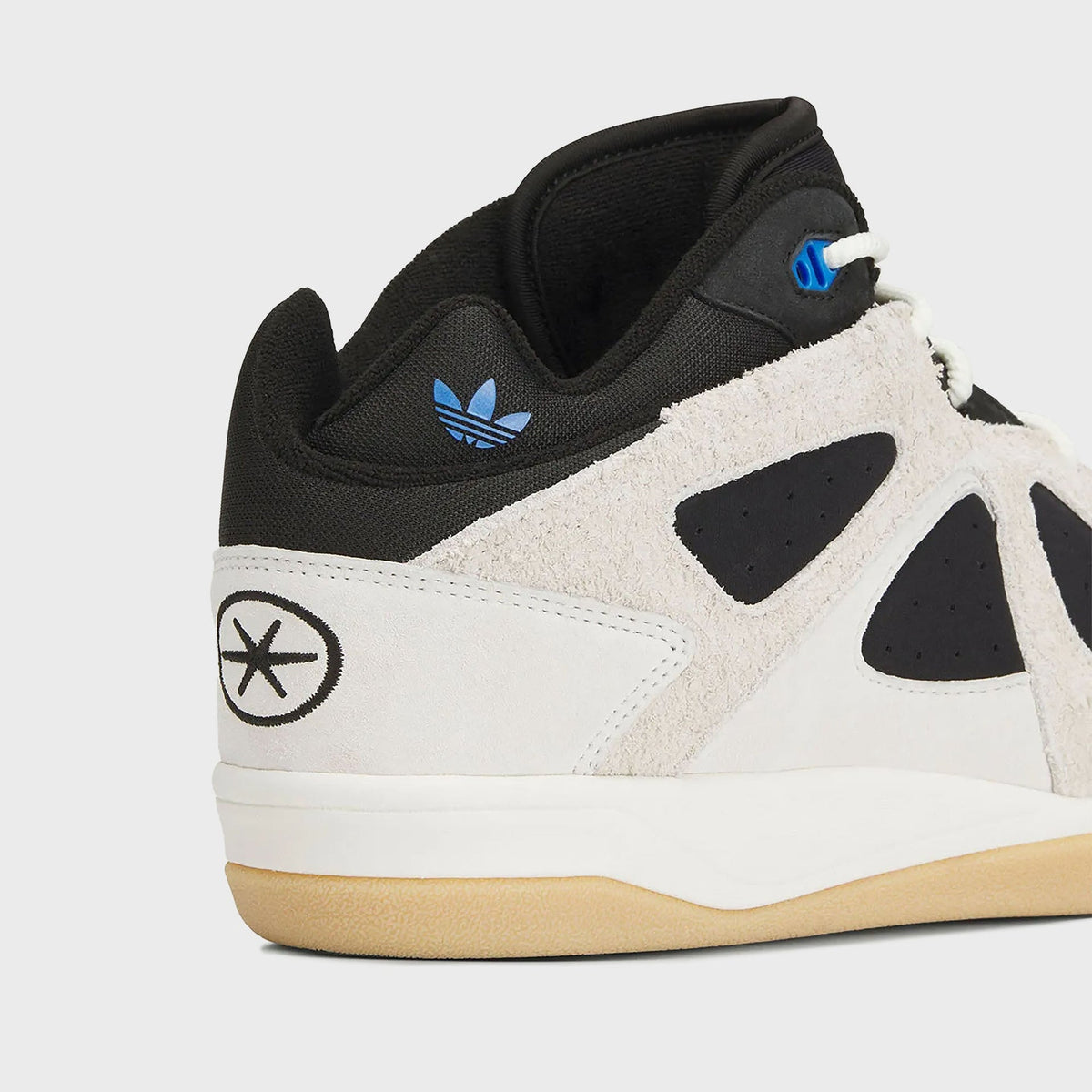 Rise 1.0 off-white and black sneaker - heel detail