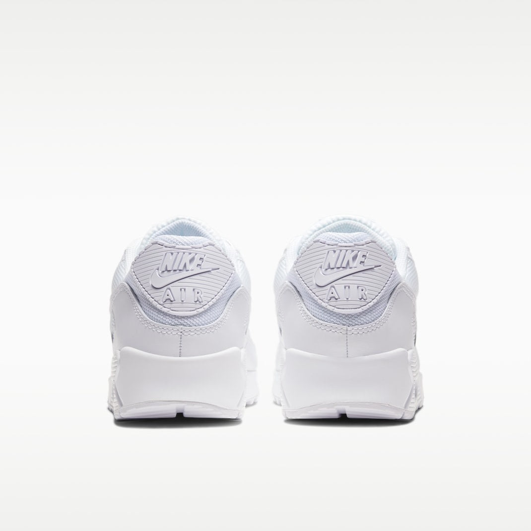 AM90 Men's Shoes