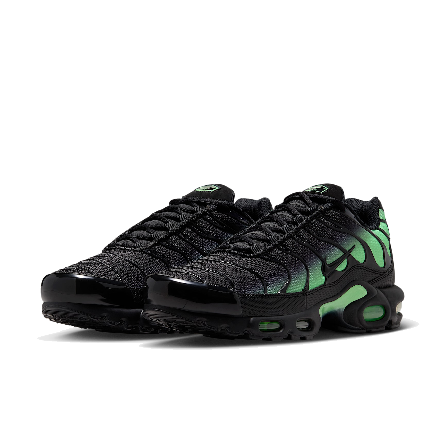 Air Max Plus Black Illusion Green - Black / Illusion Green - three-quarter pair view