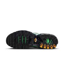Air Max Plus Black Illusion Green - Black / Illusion Green - outsole view